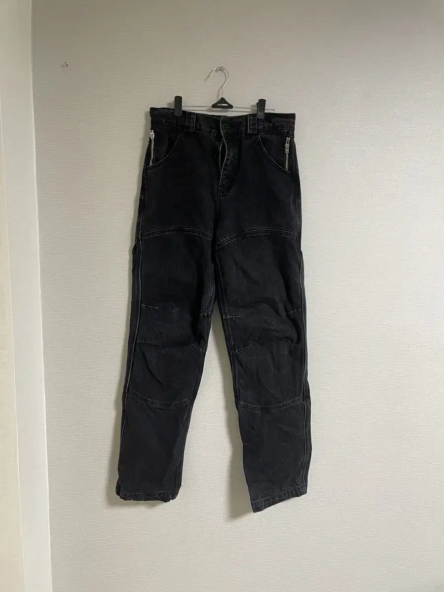 플라스틱 프로덕트 calf pocket pants